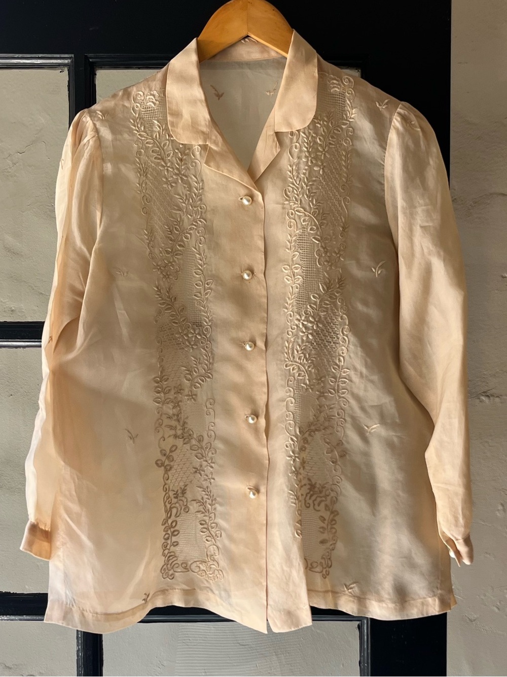 Beautiful Vintage Organza Philippina Barong Tagalog Button Up Embroidered Blouse